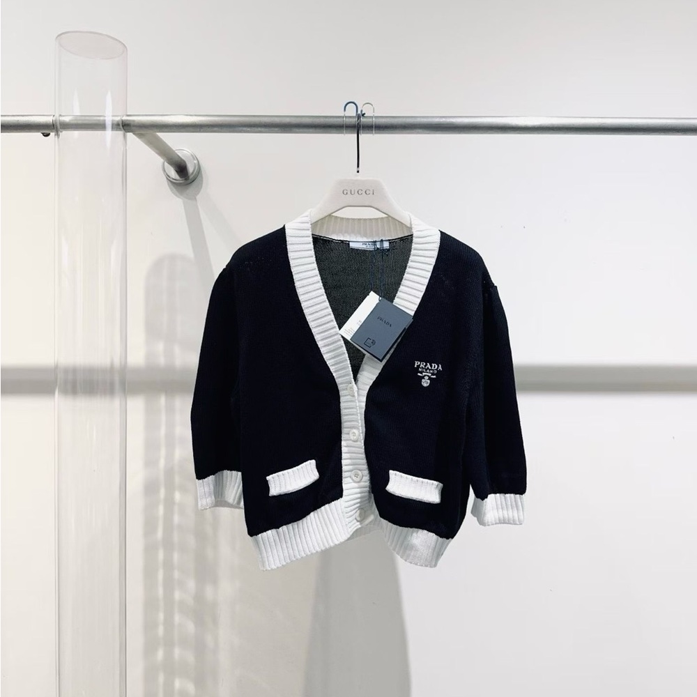 🚩steal Authentic Prada Black Knit Kids Cardigan with White Trim
